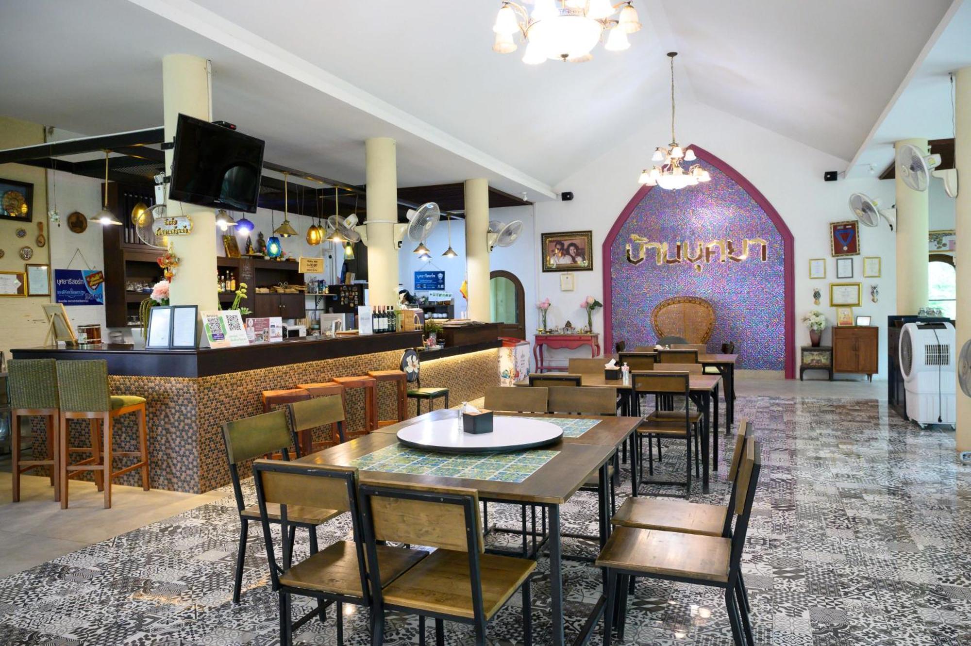 Busaya Resort & Cuisine Накхон Патом Екстериор снимка
